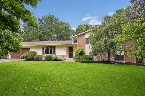 116 Summit Dr, Crestview Hills, KY 41017