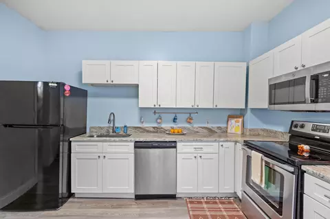 Kitchen - 111 E 9th St, Covington, KY 41011 photo 1 of 3