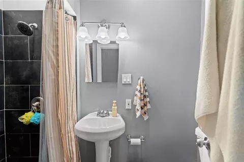 Bath - 111 E 9th St, Covington, KY 41011 photo 2 of 3