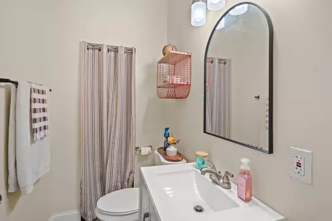 Bath - 111 E 9th St, Covington, KY 41011 photo 1 of 3