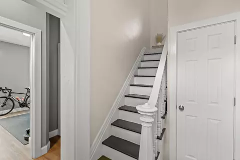 Entry Way - 111 E 9th St, Covington, KY 41011 photo 3 of 5