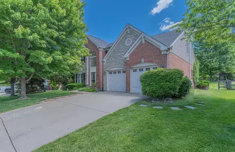 1111 Bayswater Dr, Union, KY 41091
