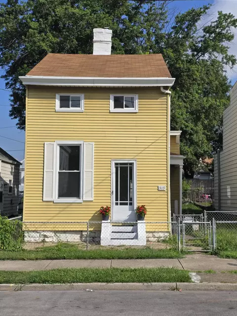 319 W 12th St, Newport, KY 41071