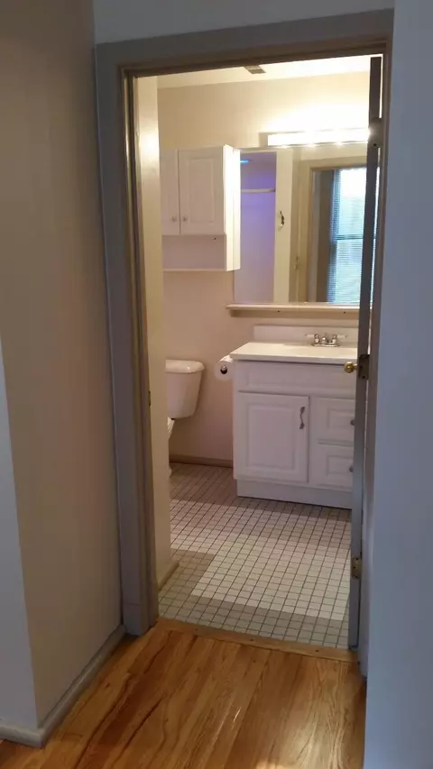 Bath - 112-114 E 5th St, Covington, KY 41011 photo 4 of 11