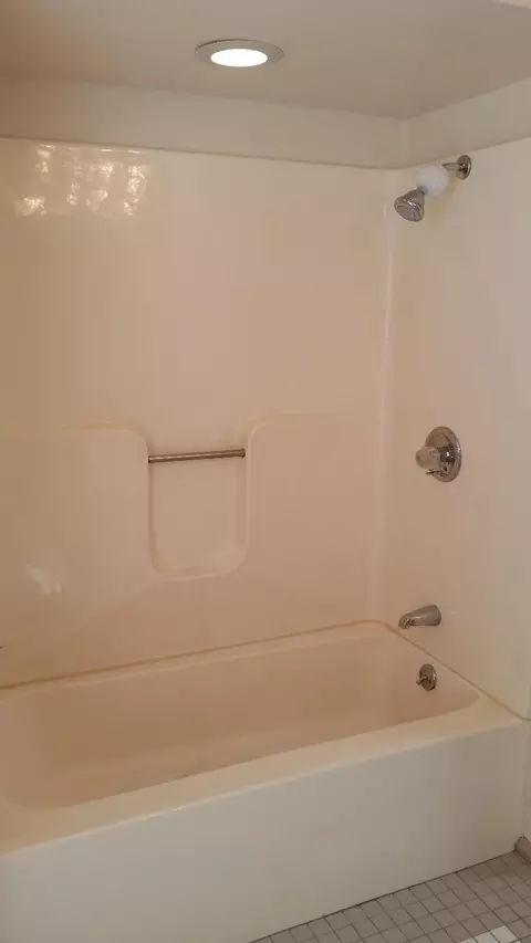 Bath - 112-114 E 5th St, Covington, KY 41011 photo 10 of 11