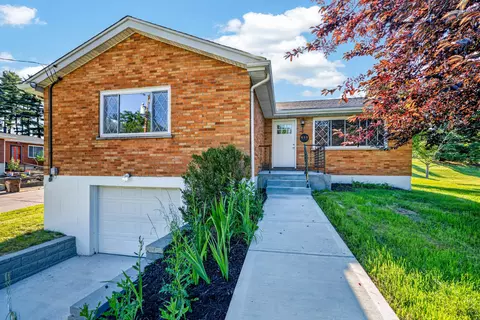 818 Mary St, Villa Hills, KY 41017