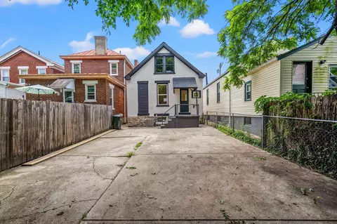 Exterior - 408 E 18th St, Covington, KY 41014 photo 3 of 4