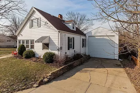 1300 Central Row Rd, Erlanger, KY 41018