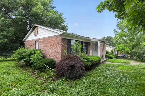 5262 Pioneer Dr, Independence, KY 41051