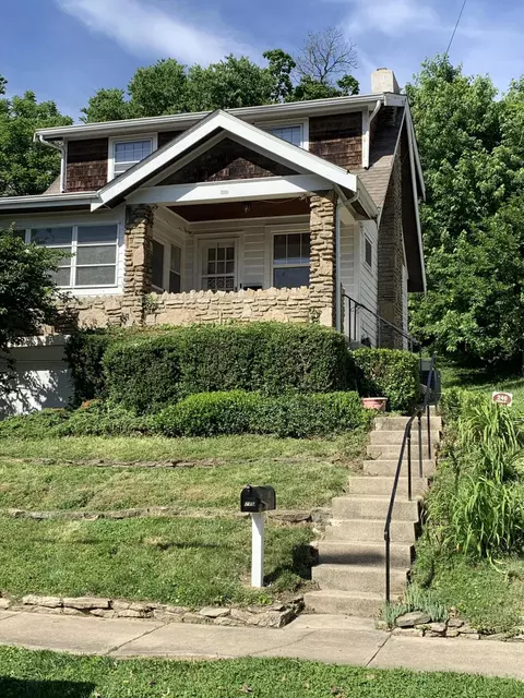 246 Linden Ave, Southgate, KY 41071