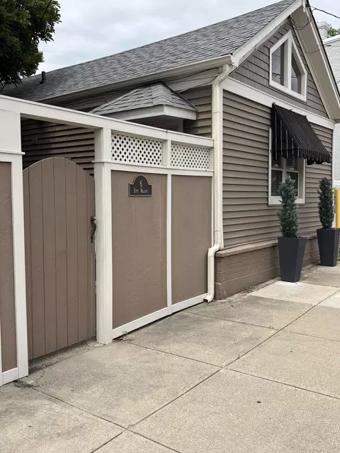 6 E Walnut St, Southgate, KY 41071