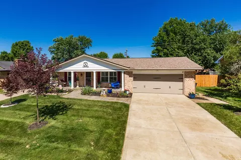 738 Meadow Wood Dr, Villa Hills, KY 41017