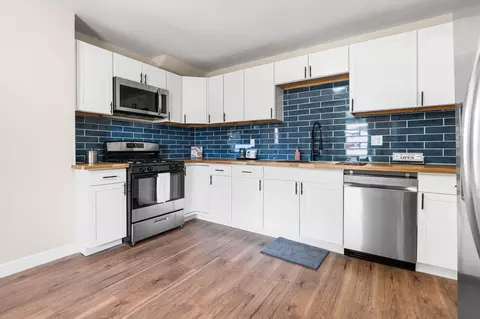 Kitchen - 116 Oak St, Ludlow, KY 41016 photo 2 of 3
