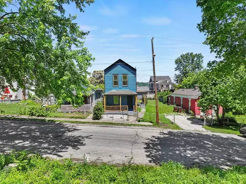 Exterior - 116 Oak St, Ludlow, KY 41016 photo 1 of 5