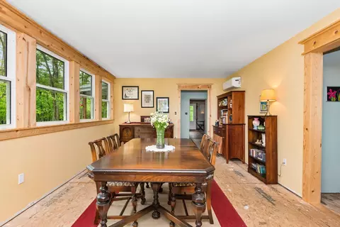 Dining - 925 Lockmier Rd, Augusta, KY 41002 photo 1 of 1