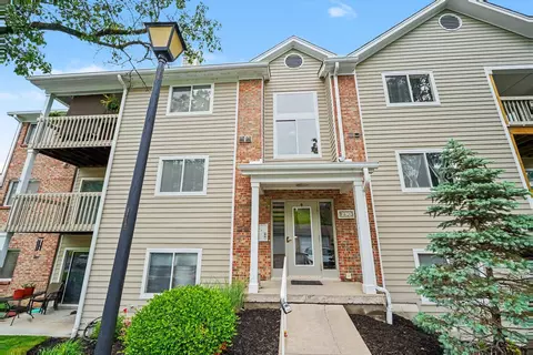 230 Willowbrook Ct #9, Wilder, KY 41071