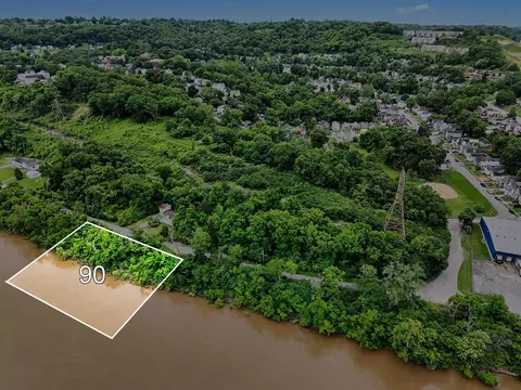 90 River Rd, Ludlow, KY 41016