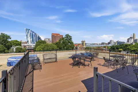 Exterior - 323 E 2nd St #208, Covington, KY 41011 photo 3 of 6