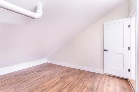 Bedroom - 11 E 9th St, Covington, KY 41011 photo 6 of 6