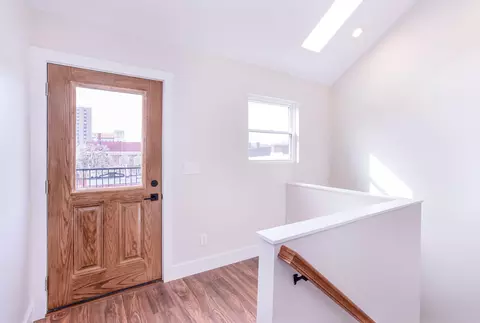 Entry Way - 11 E 9th St, Covington, KY 41011 photo 4 of 4