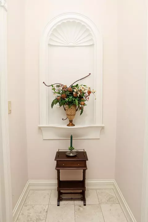Entry Way - 968 Woodchuck Dr, Villa Hills, KY 41017 photo 2 of 3