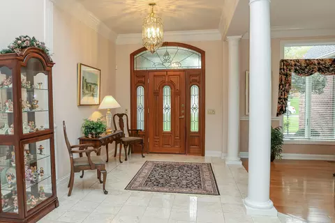 Entry Way - 968 Woodchuck Dr, Villa Hills, KY 41017 photo 1 of 3