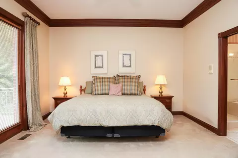 Bedroom - 968 Woodchuck Dr, Villa Hills, KY 41017 photo 2 of 3