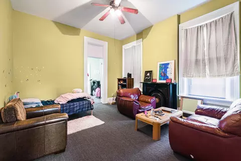 Living - 716 Lewis St, Covington, KY 41011 photo 4 of 5