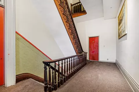 Entry Way - 716 Lewis St, Covington, KY 41011 photo 2 of 3