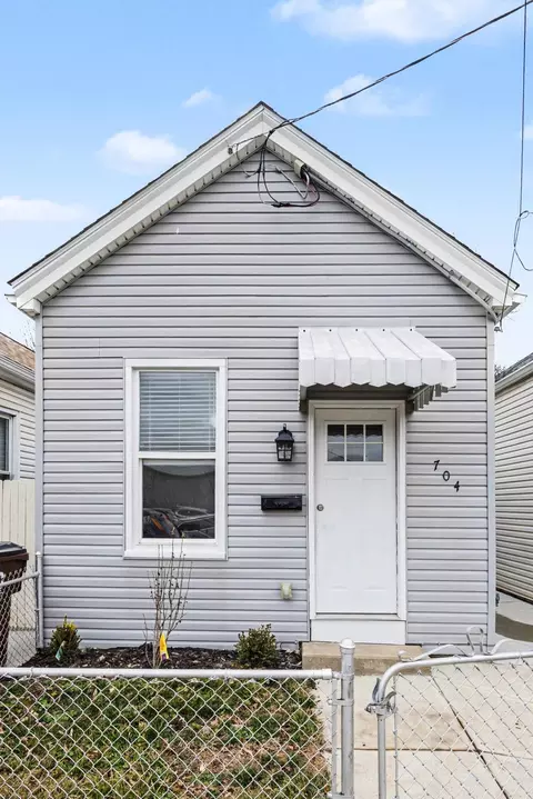 704 W 35th St, Latonia, KY 41015
