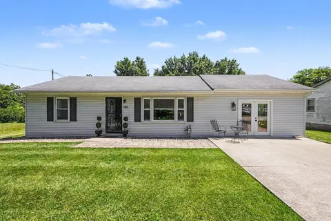 582 E Broadway, Eminence, KY 40019