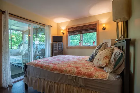 Bedroom - 1145 Hillandale Rd, Sanders, KY 41083 photo 5 of 6