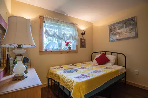 Bedroom - 1145 Hillandale Rd, Sanders, KY 41083 photo 3 of 6