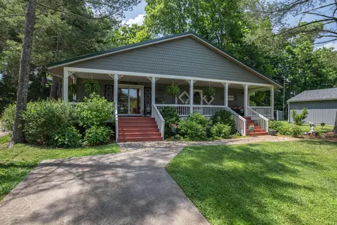1145 Hillandale Rd, Sanders, KY 41083