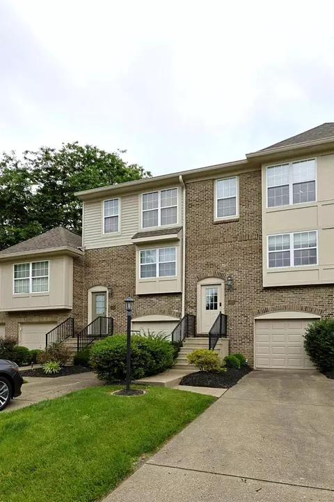 10828 Doral Ct, Union, KY 41091