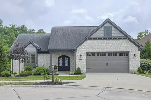 1011 Squire Valley Dr, Villa Hills, KY 41017