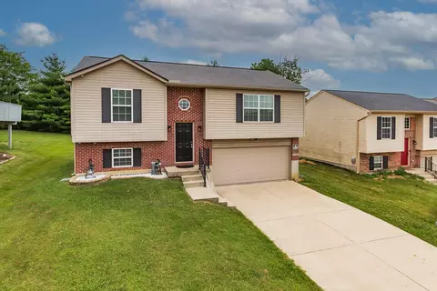 9124 Susie Dr, Florence, KY 41042