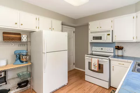 Kitchen - 92 Arcadia Ave, Lakeside Park, KY 41017 photo 1 of 2
