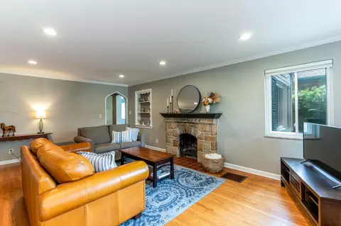 Living - 92 Arcadia Ave, Lakeside Park, KY 41017 photo 1 of 3