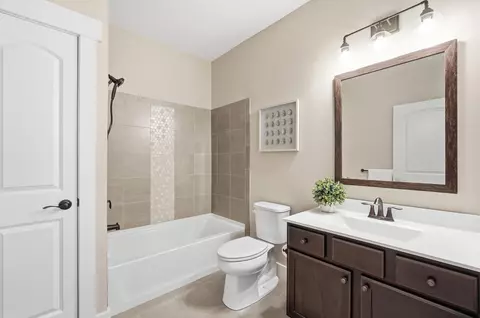 Bath - 3910 Eagleledge Ct, Independence, KY 41051 photo 6 of 8