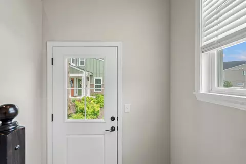 Entry Way - 2371 Piazza Rdg, Covington, KY 41017 photo 1 of 3