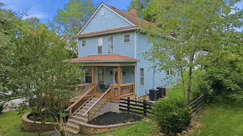 138 W French Ave, Burnside, KY 42519
