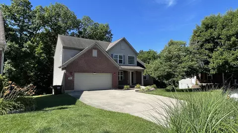 2263 Bluegrama Dr, Burlington, KY 41005