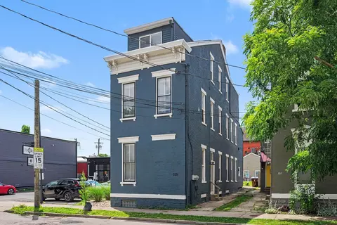325 W 9th St, Covington, KY 41011