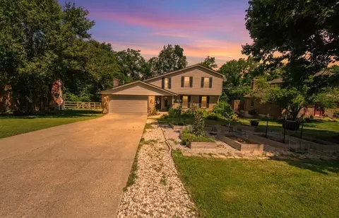 705 Oakridge Dr, Union, KY 41091