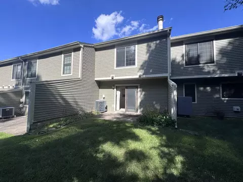 Exterior - 2446 Palmeadow Dr, Crestview Hills, KY 41017 photo 2 of 3