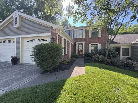 2446 Palmeadow Dr, Crestview Hills, KY 41017