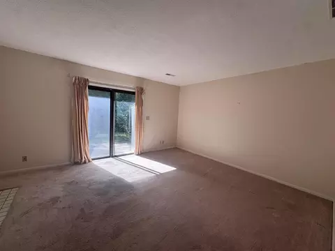 Living - 2446 Palmeadow Dr, Crestview Hills, KY 41017 photo 1 of 1