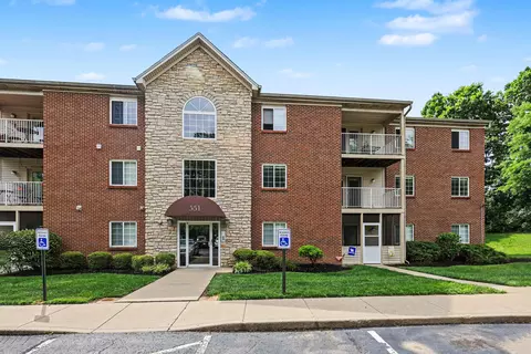 551 Napa Valley Ln #6, Crestview Hills, KY 41017