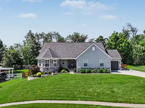 9725 Manassas Dr, Florence, KY 41042